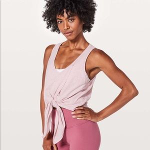 Lululemon knot a problem tank top